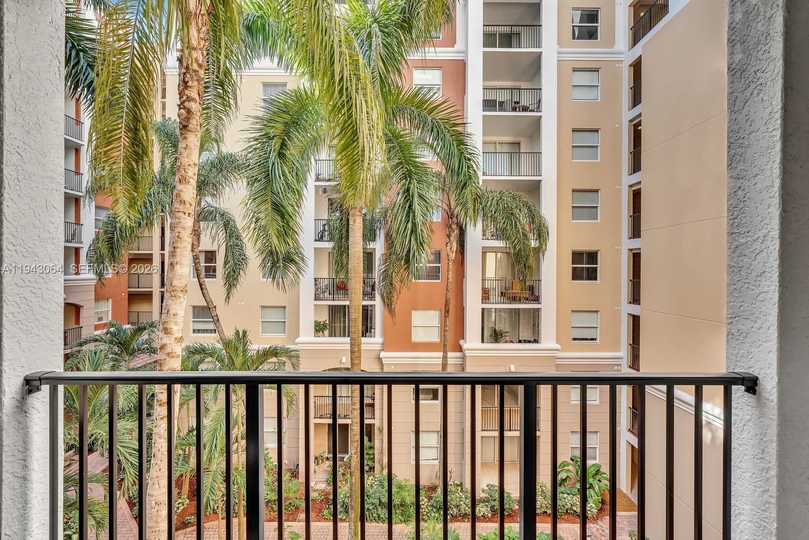 PORTO BELLAGIO CONDO - Residential