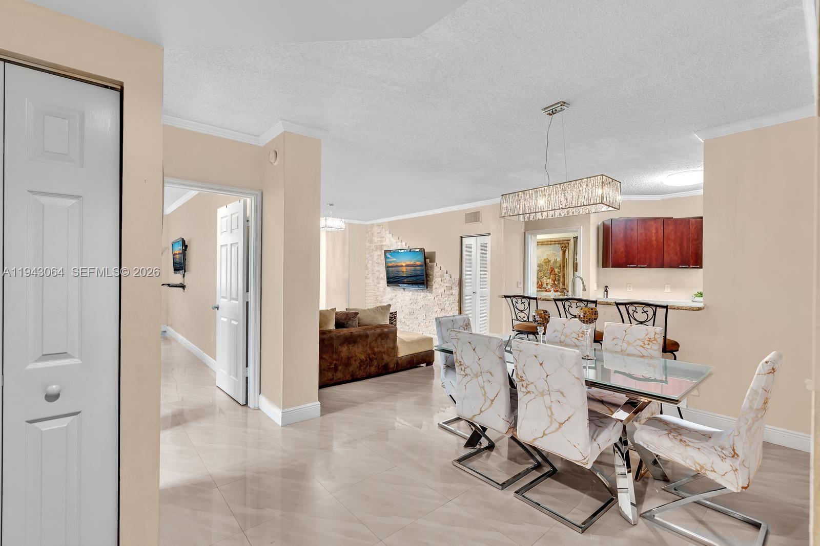 PORTO BELLAGIO CONDO - Residential