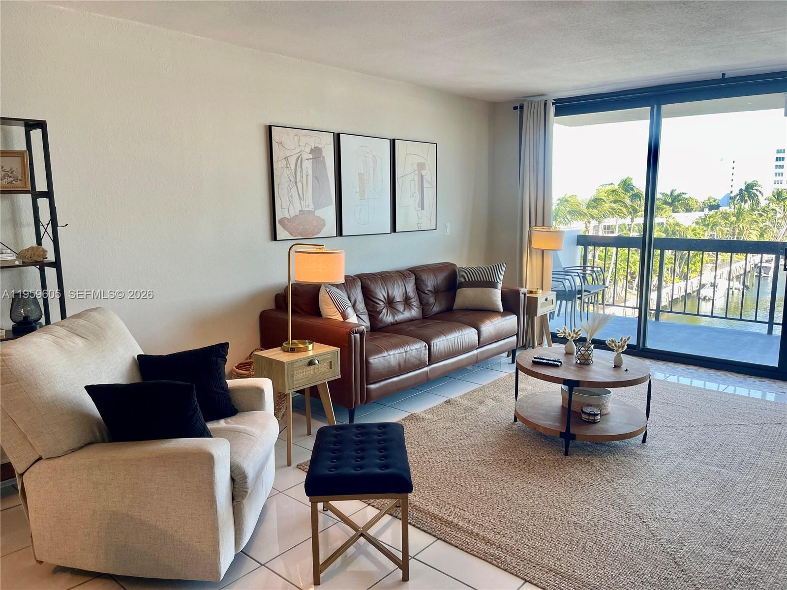 CORAL TOWERS CONDO - Residential