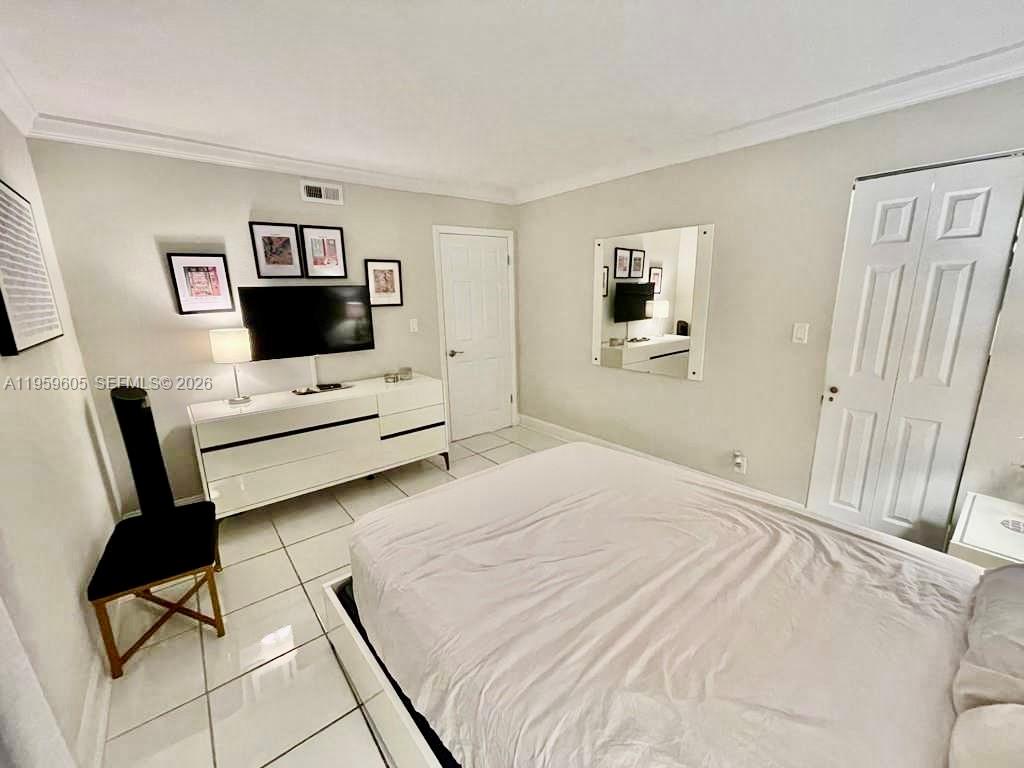 CORAL TOWERS CONDO - Residential