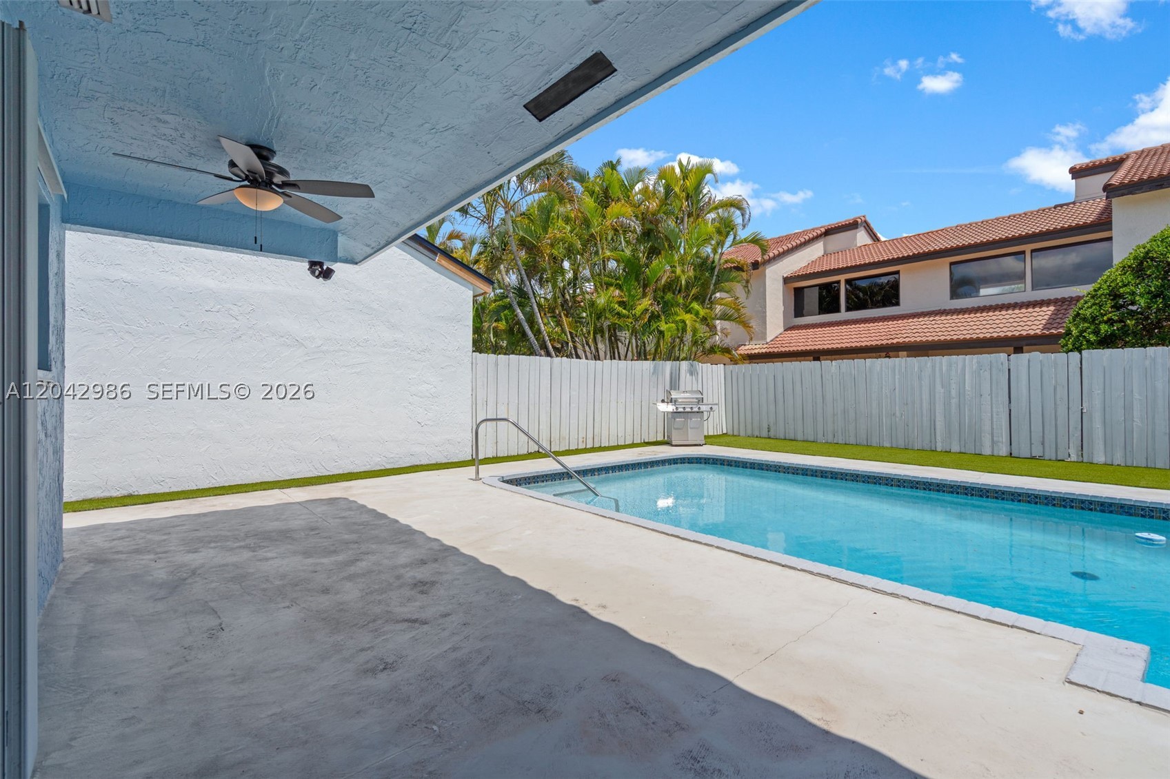 KENLAND HOMES - Residential