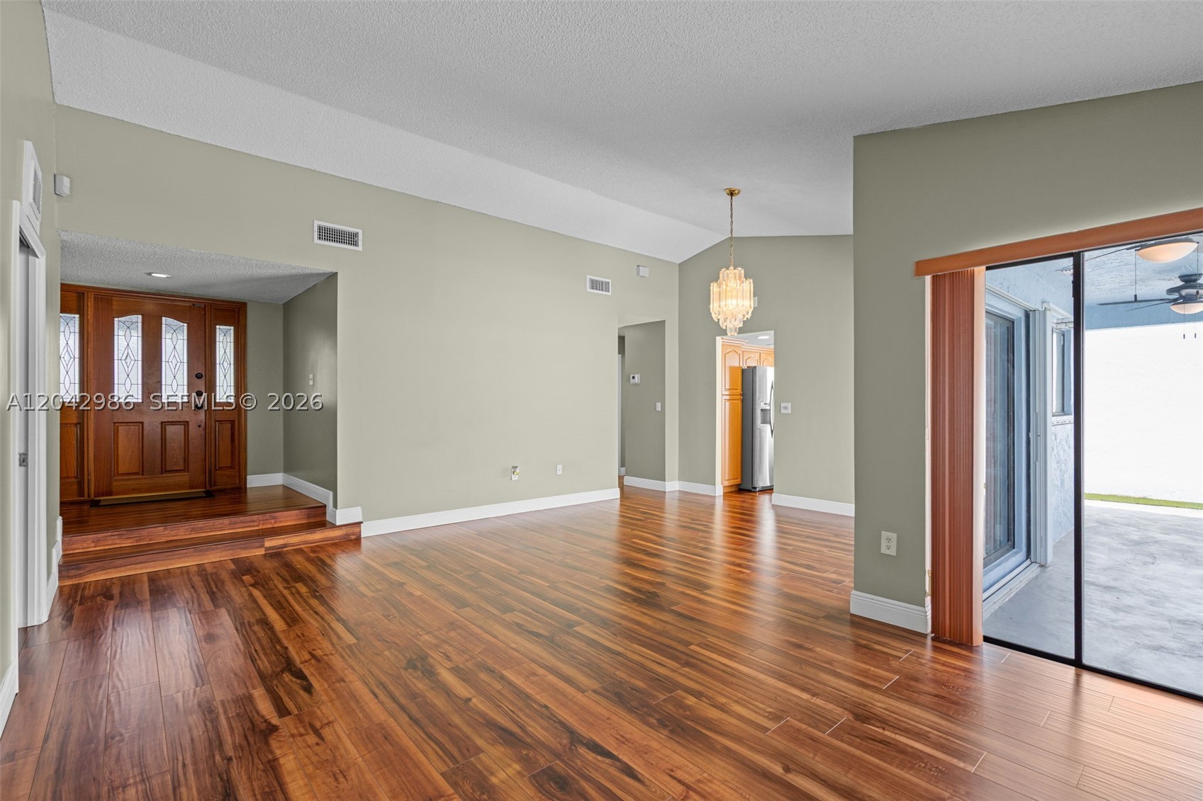 KENLAND HOMES - Residential