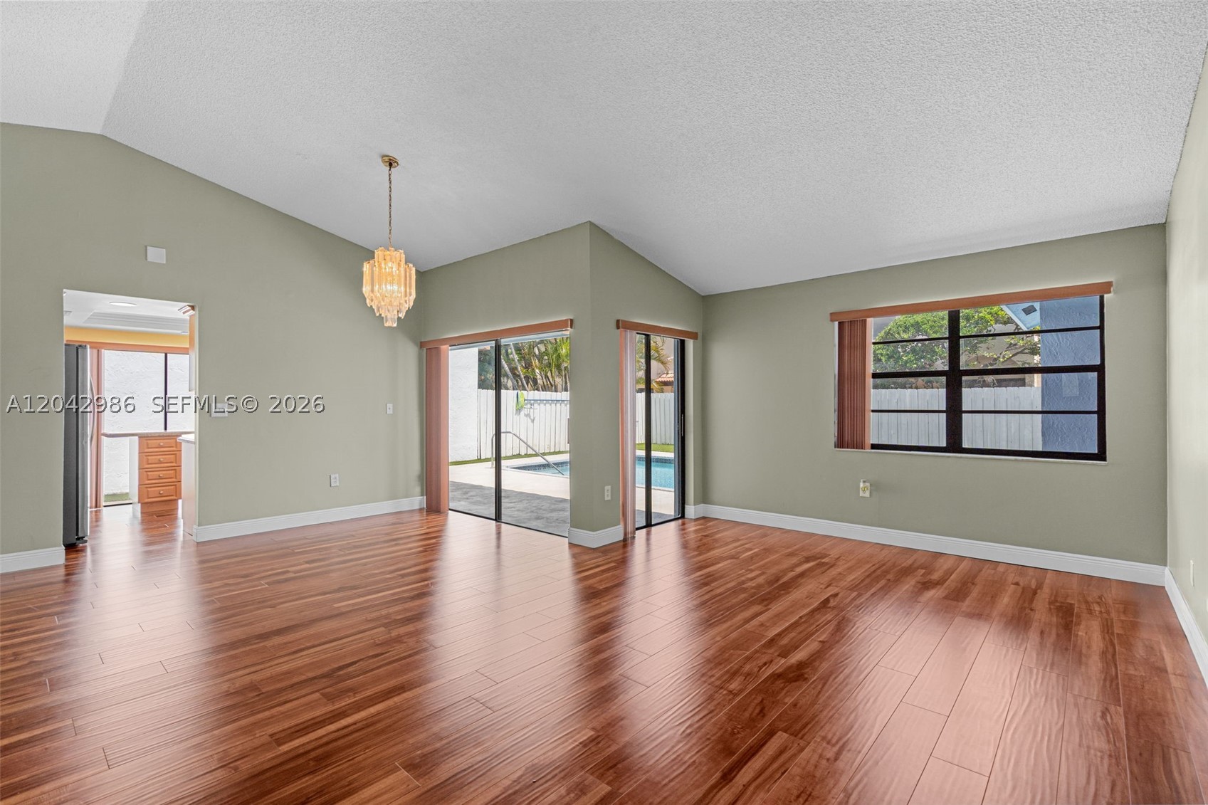 KENLAND HOMES - Residential