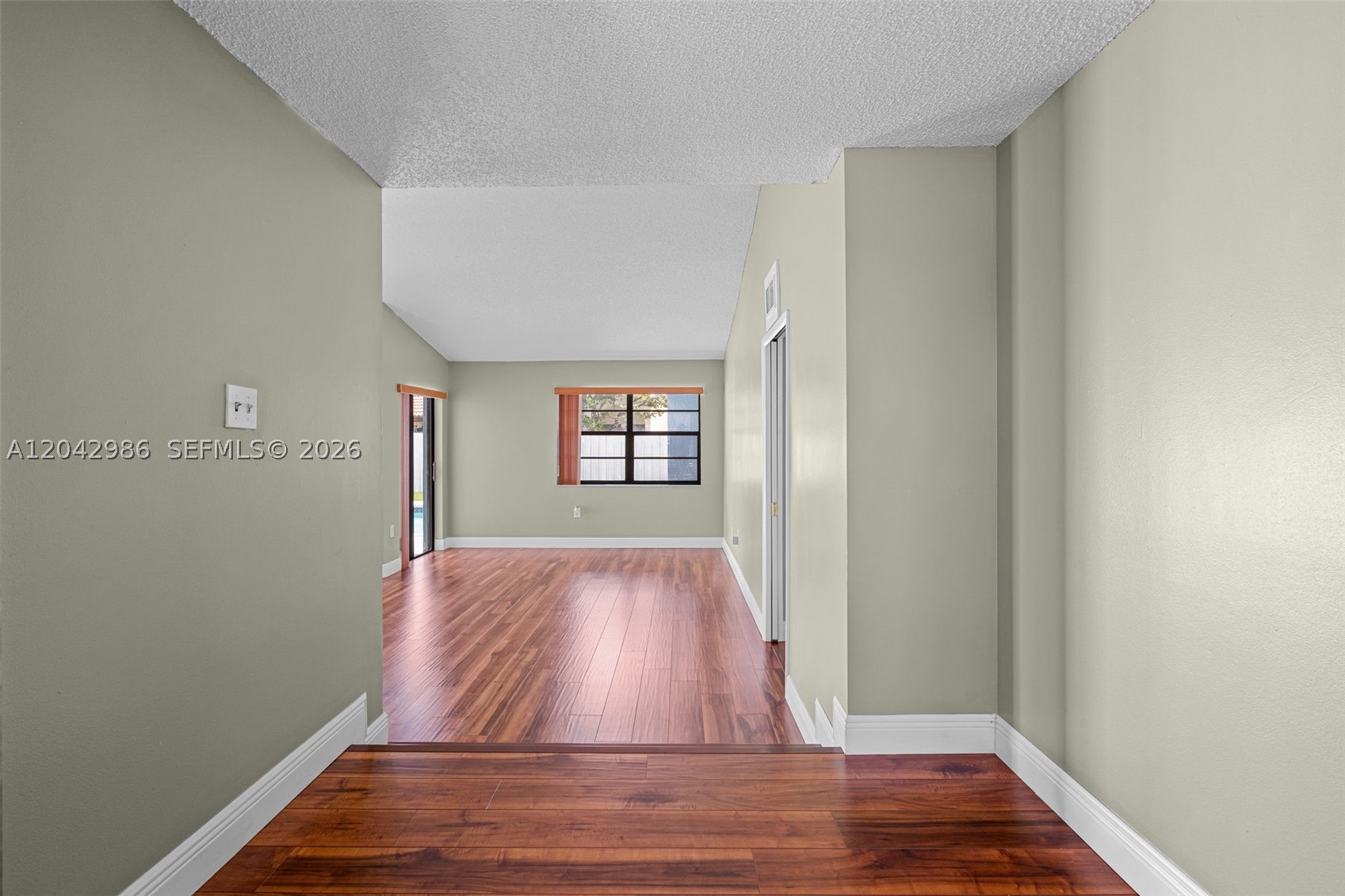 KENLAND HOMES - Residential