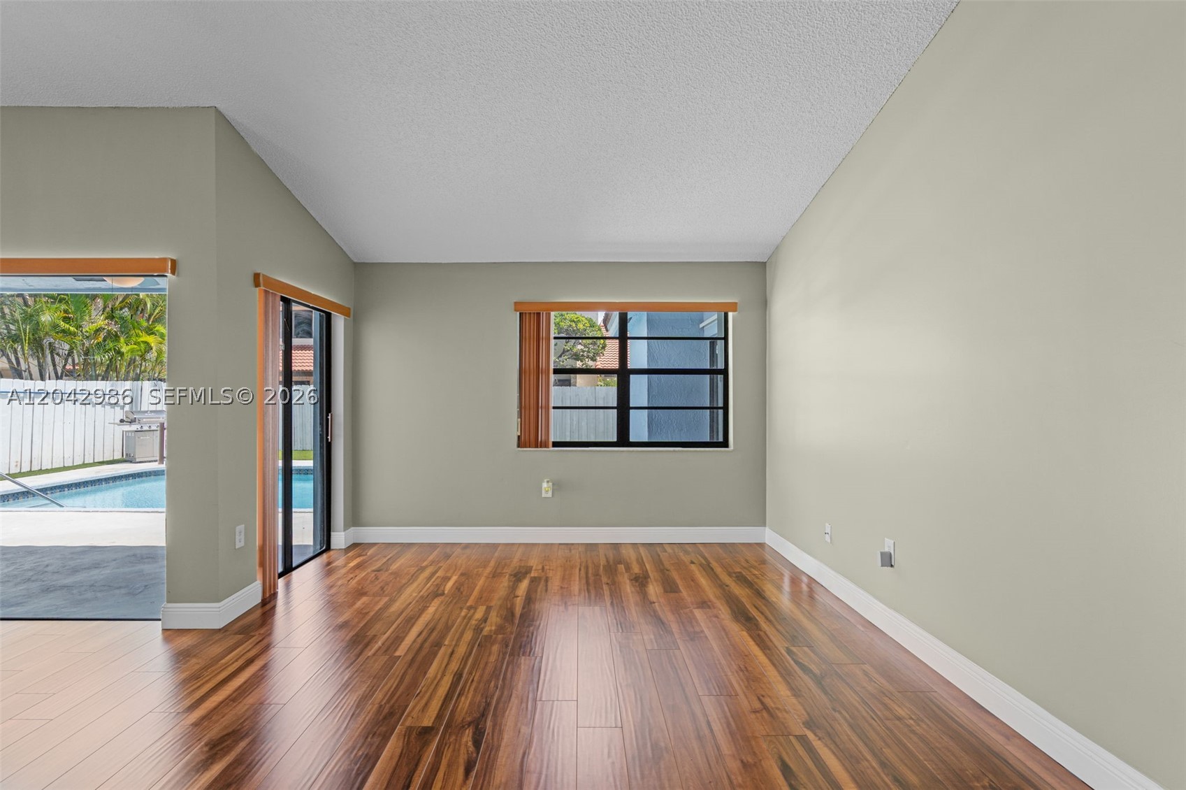 KENLAND HOMES - Residential