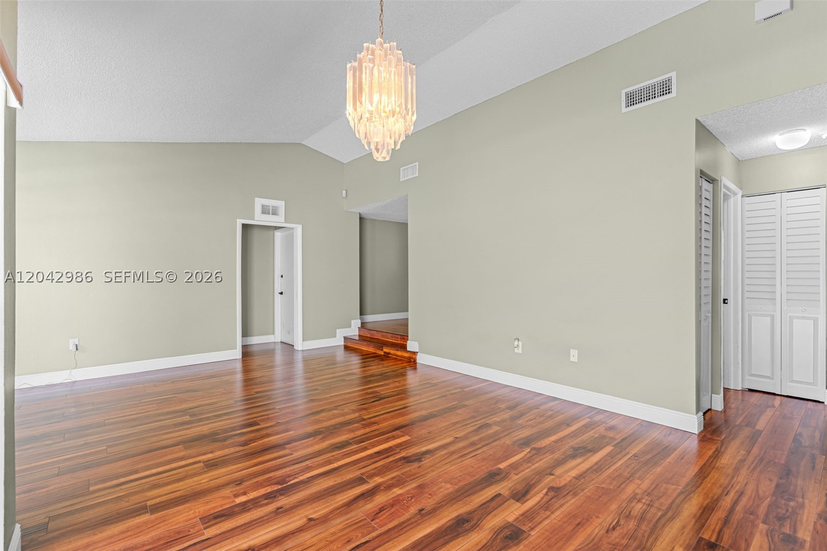 KENLAND HOMES - Residential
