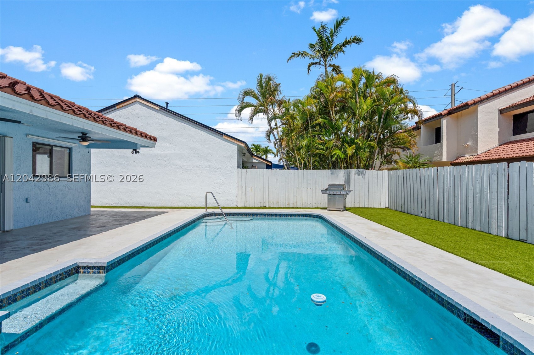 KENLAND HOMES - Residential