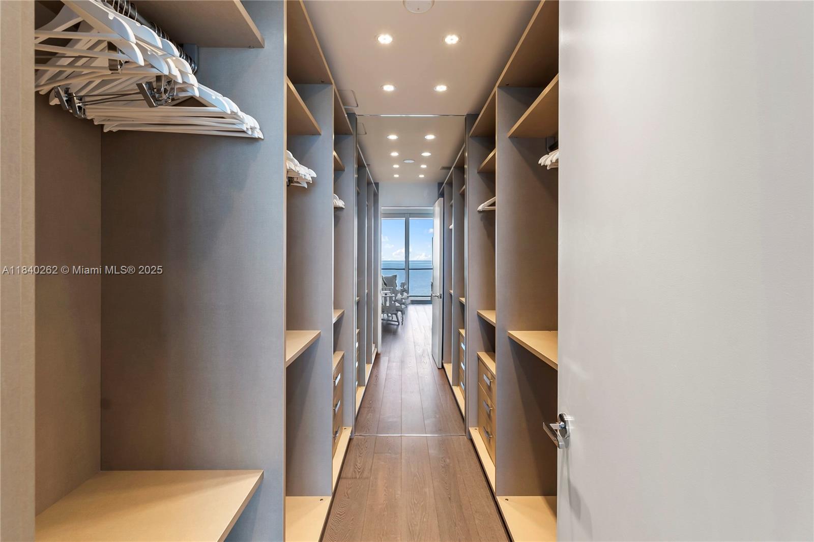 OCEANA KEY BISCAYNE CONDO - Residential