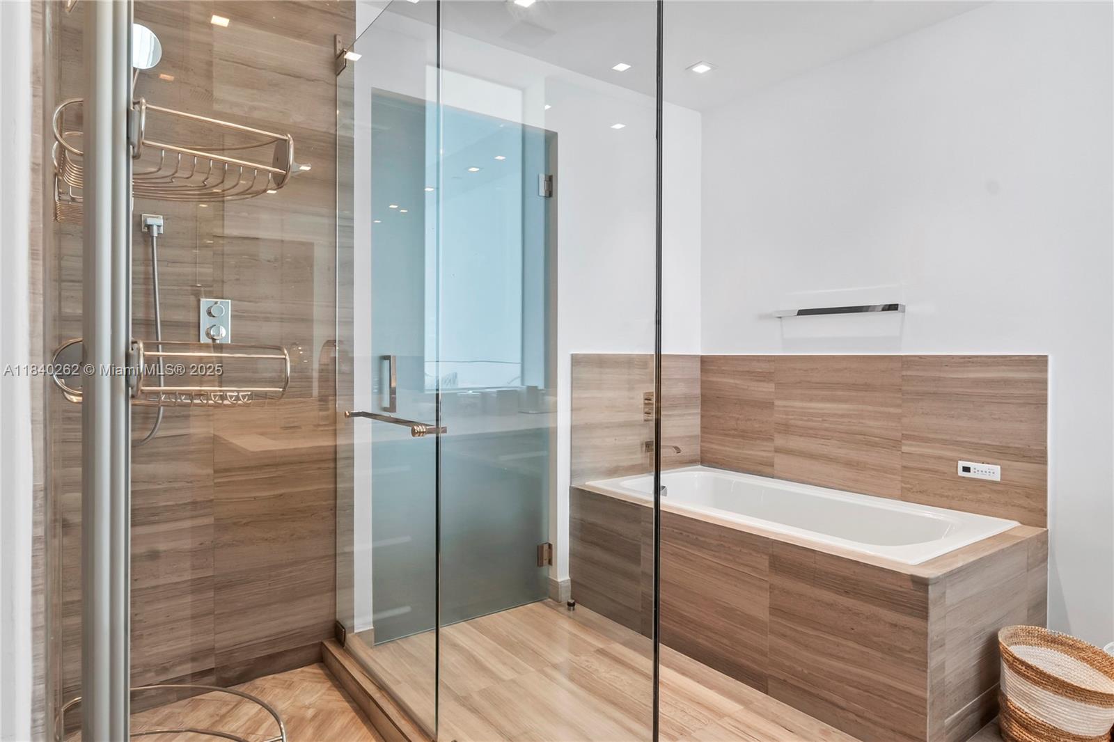 OCEANA KEY BISCAYNE CONDO - Residential