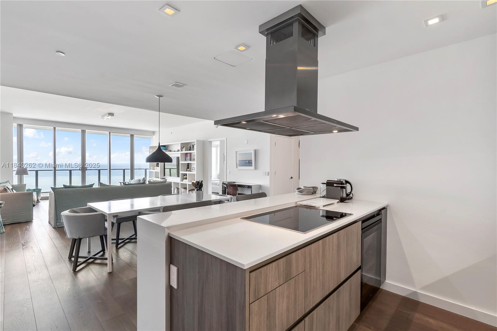 OCEANA KEY BISCAYNE CONDO - Residential
