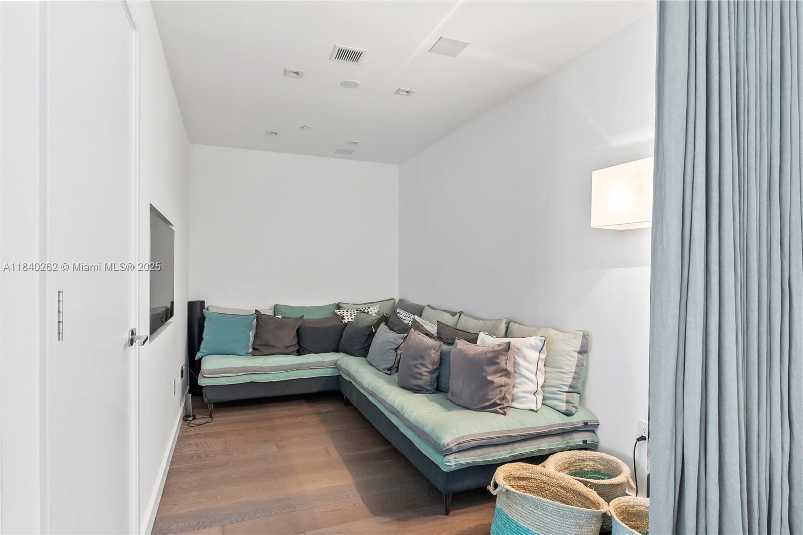 OCEANA KEY BISCAYNE CONDO - Residential