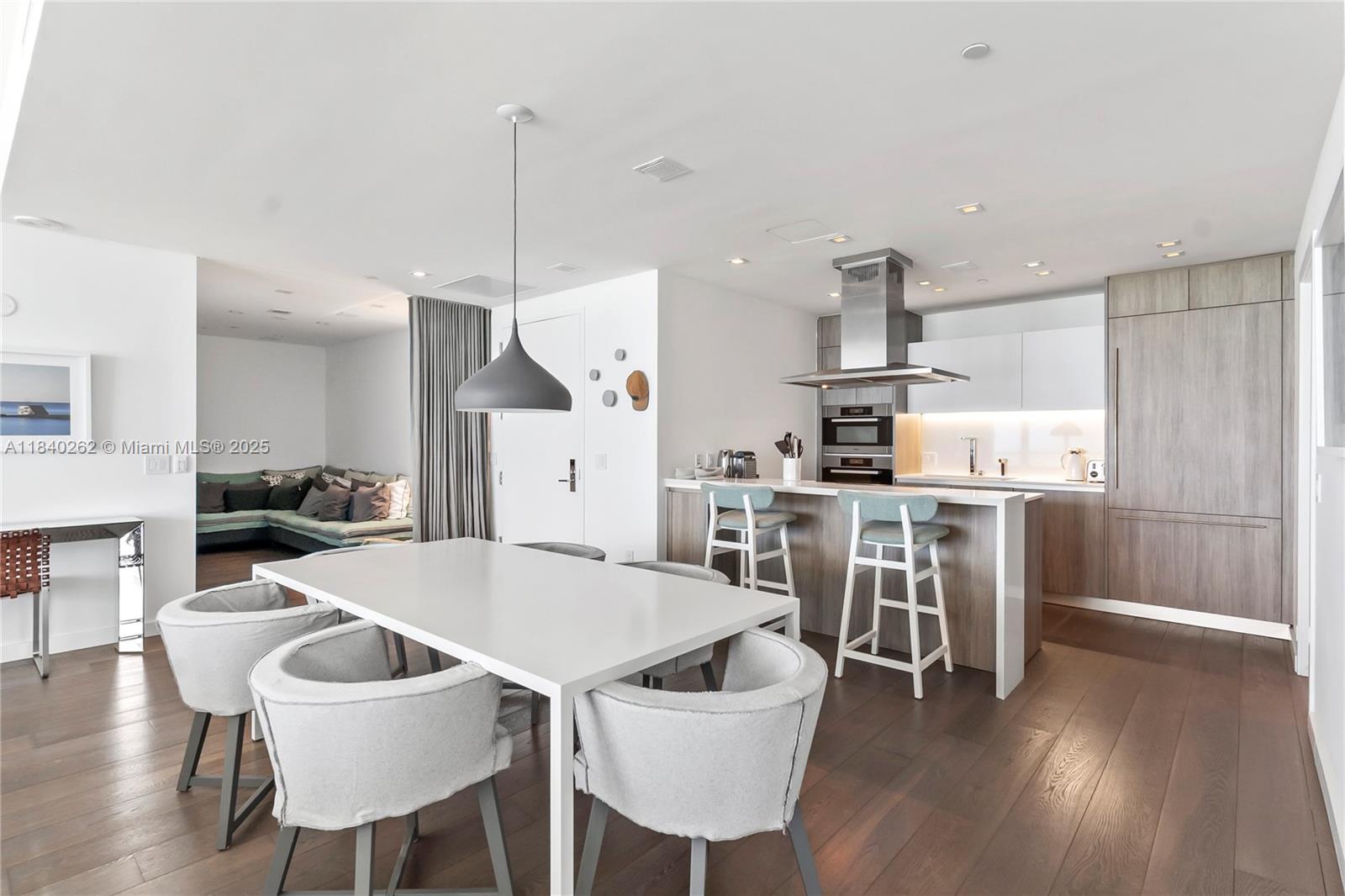 OCEANA KEY BISCAYNE CONDO - Residential