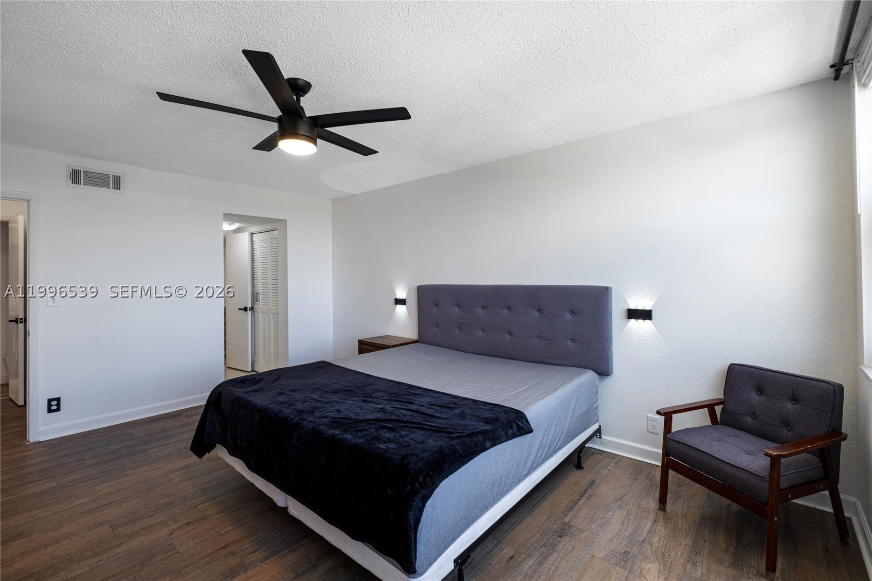 BAYVIEW TOWERS CONDO SOUT - Residential