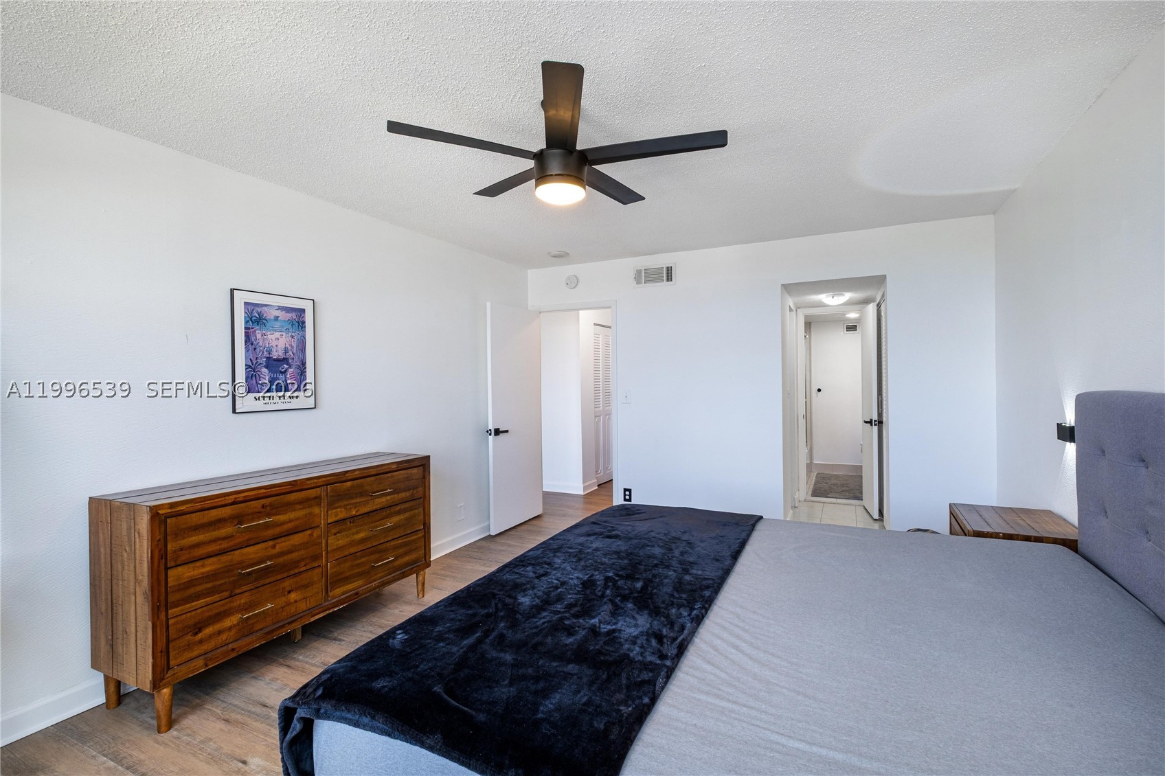 BAYVIEW TOWERS CONDO SOUT - Residential