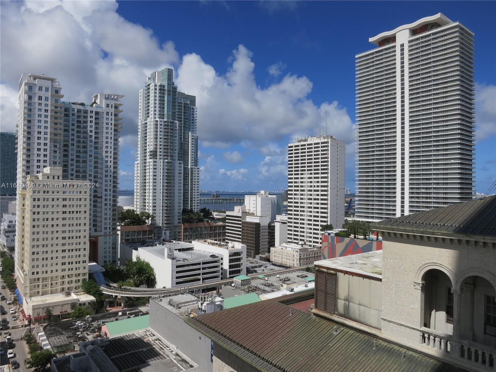 Centro Condo - Residential