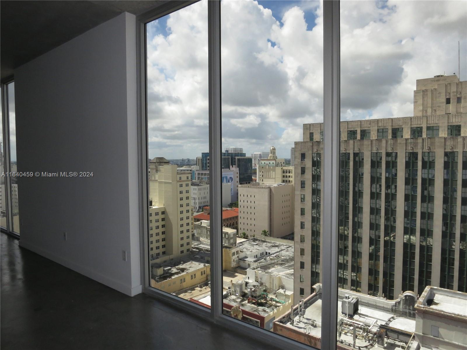 Centro Condo - Residential