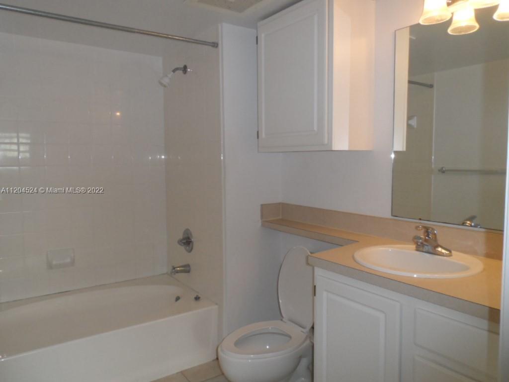 Da Vinci On Douglas Condo - Residential Lease