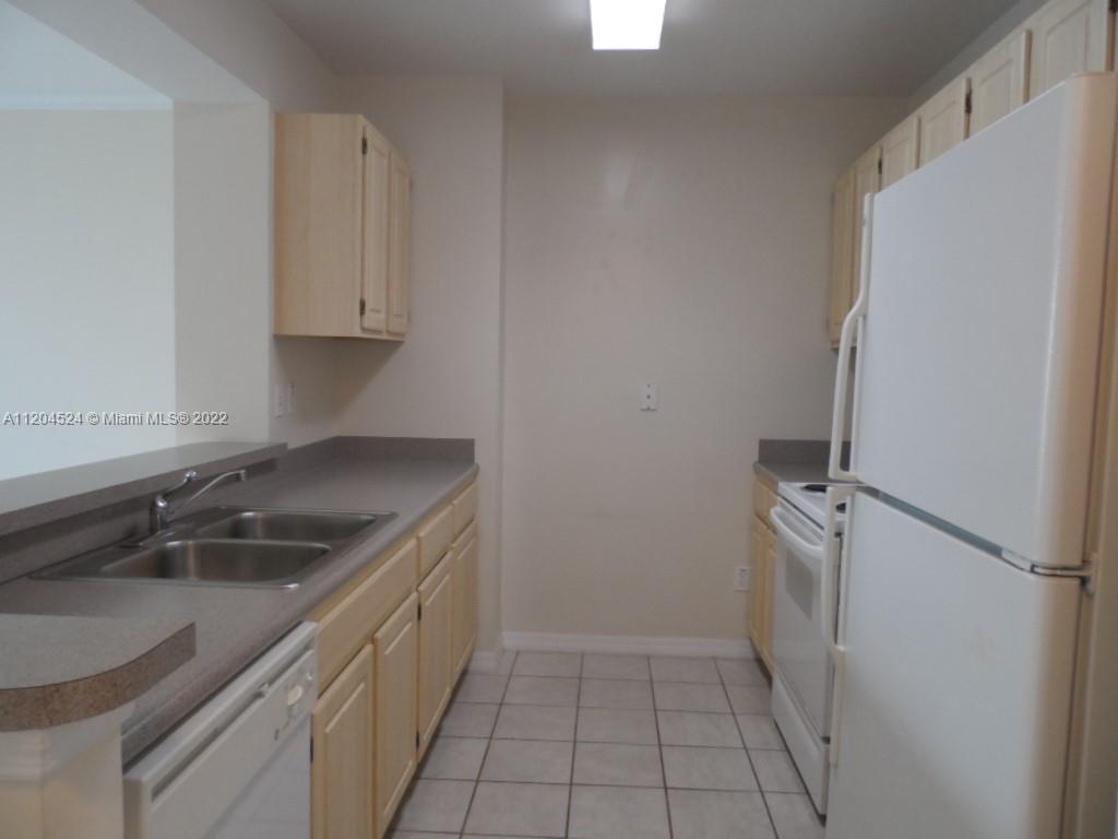 Da Vinci On Douglas Condo - Residential Lease