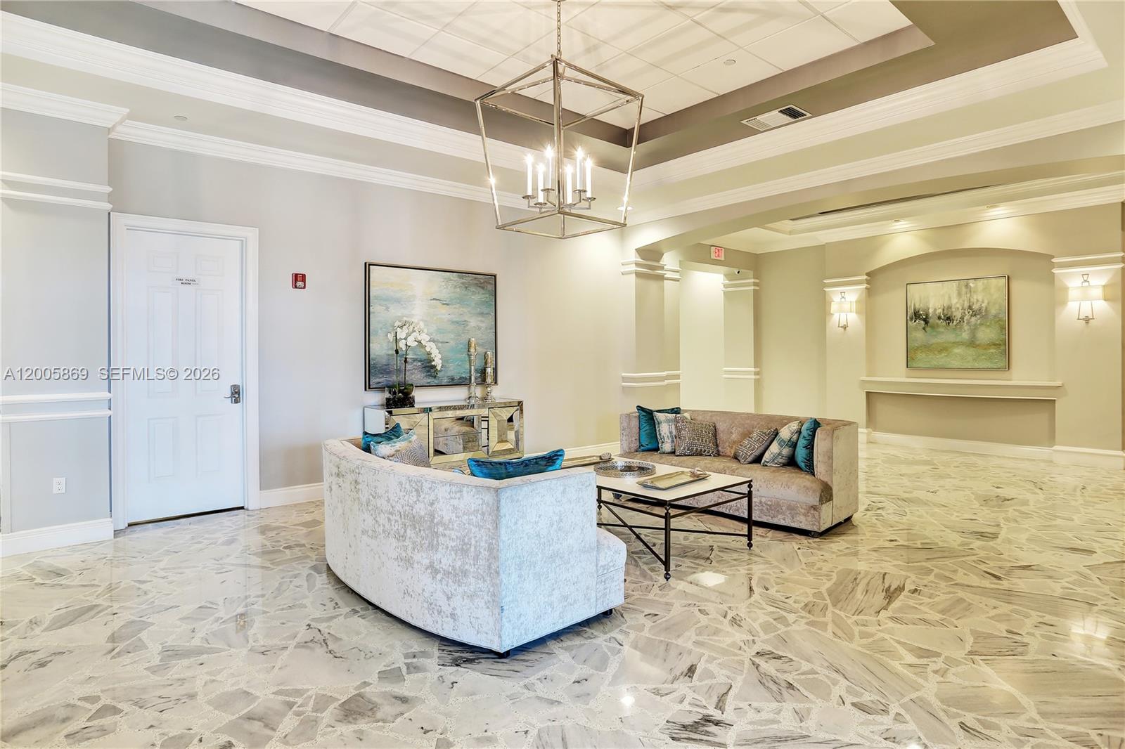 WAVE CONDO - Residential