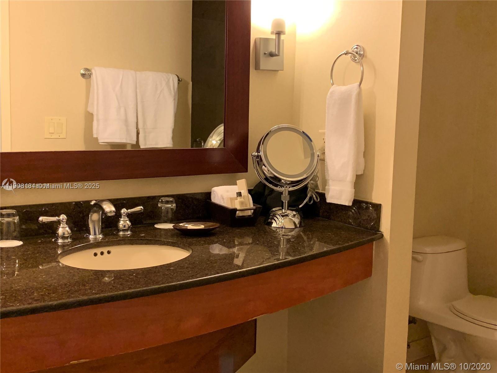 TRUMP INTERNATIONAL SONES - Residential