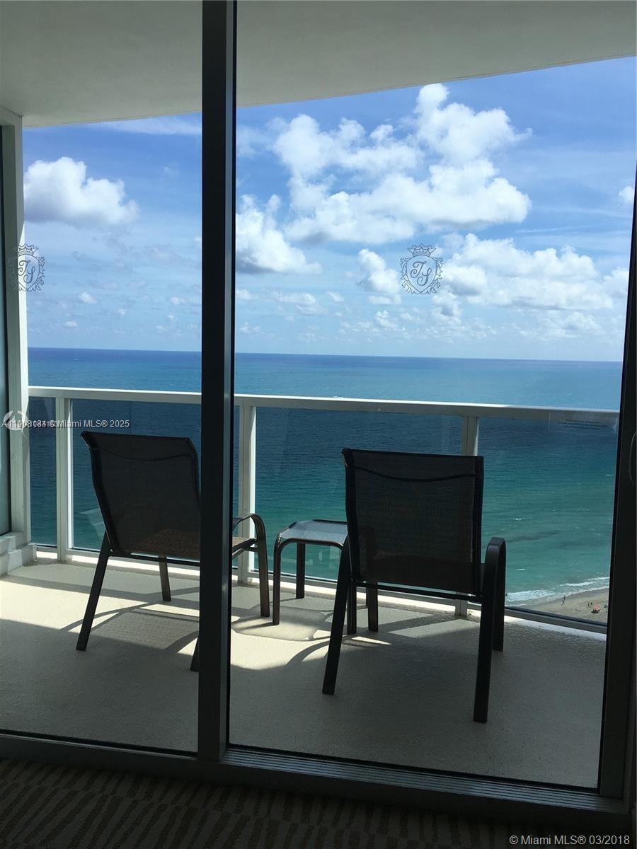 Beautiful direct ocean views from this 29th floor deluxe studio. Below is beautiful view of pools and resort amenties. This high floor has much less units on it than lower floors (7 compared to 18) allows for more privacy and breathtaking views from floor to ceiling windows in the hallways. Unit is currently not in hotel program and rented privately but can be easily into hotel program. Beautiful resort with amazing amenities including two pools, beach service, kids club, gym and full service spa, 4 restaurants and more.