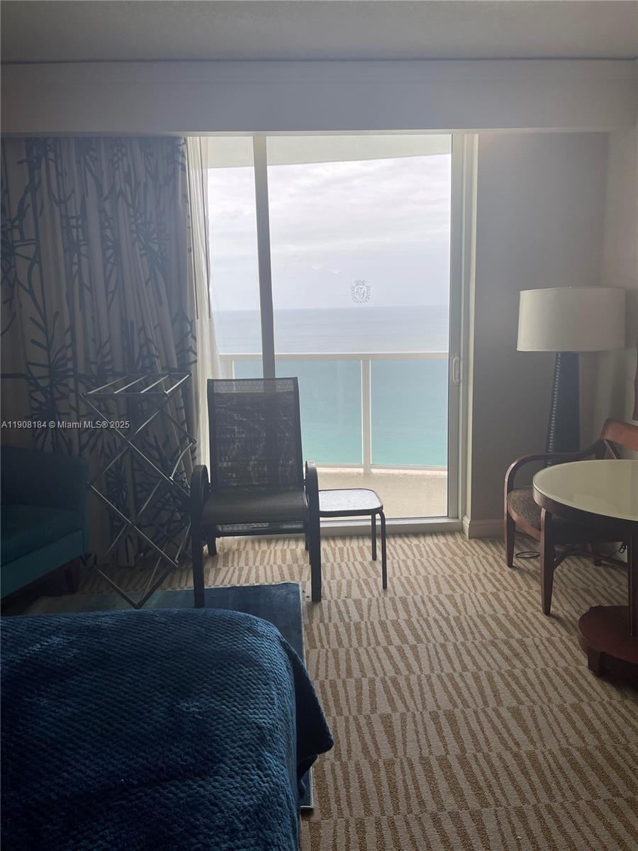 TRUMP INTERNATIONAL SONES - Residential