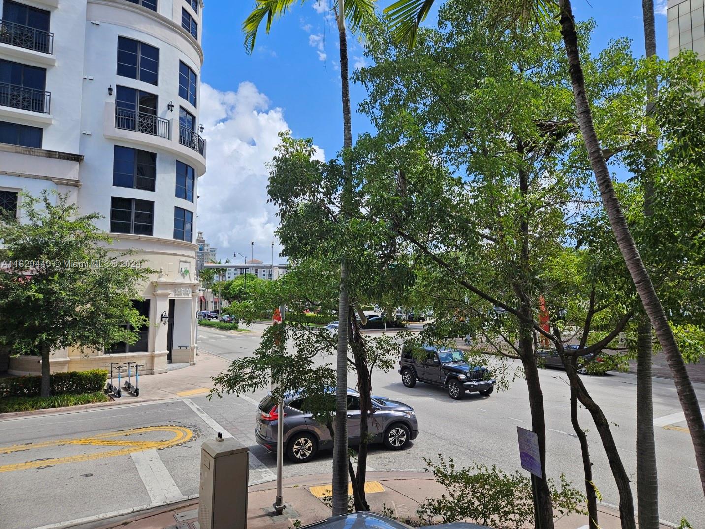 VALENCIA TOWNHOUSE CONDO - Residential Lease