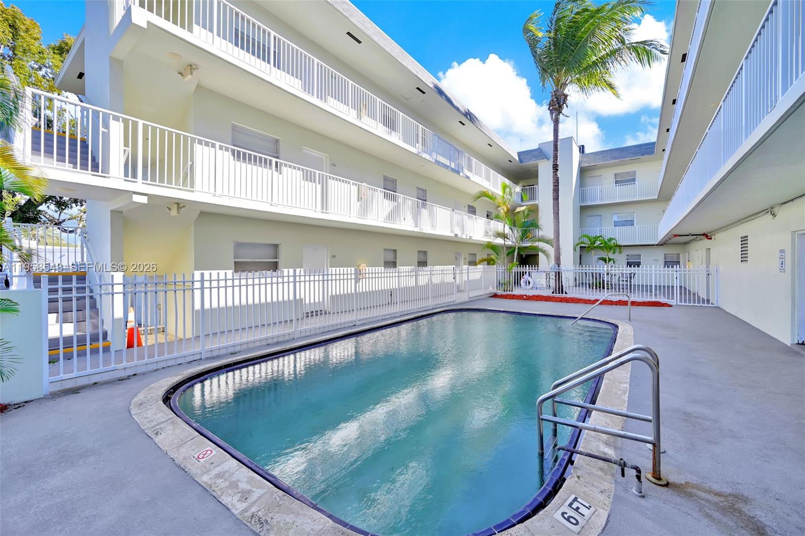 MARBELLA CONDO - Residential