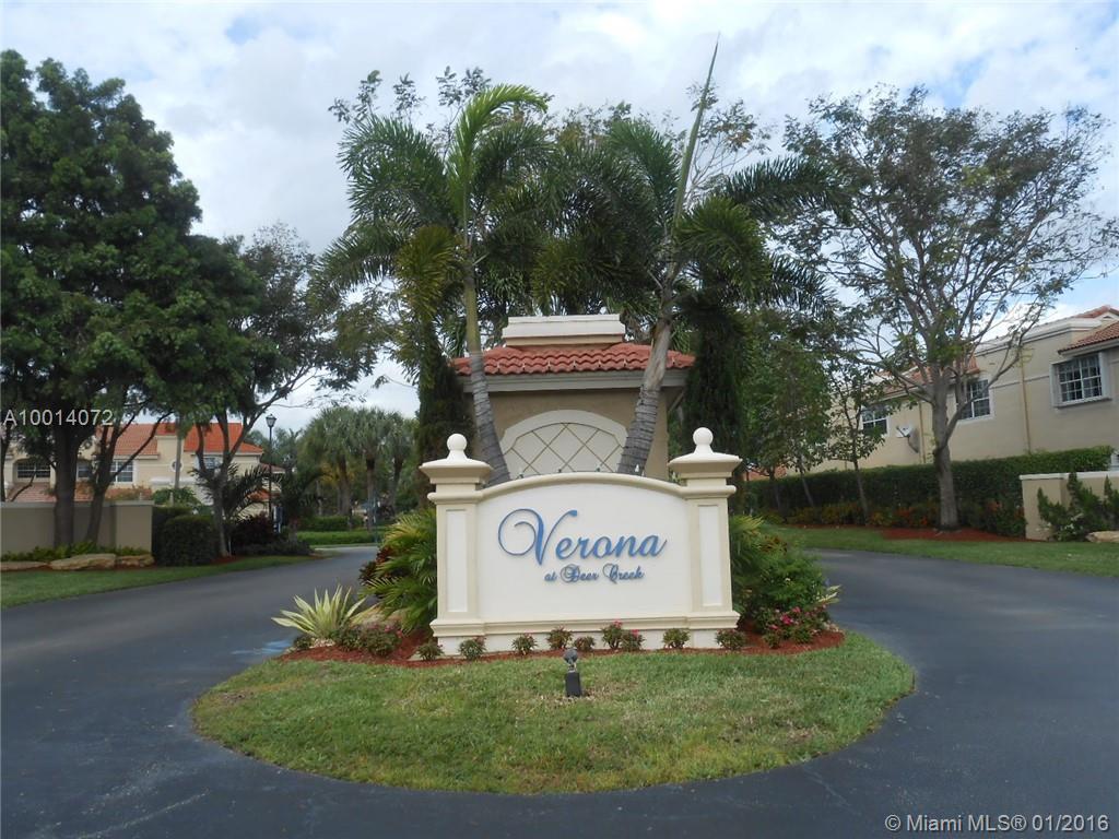 A Beautiful Townhouse in the Deer Creek Verona with fantastic garden view.This Unit has 1 Master Bed downstairs and 2 Bedroom upstairs.Unit has a wrap around screened patio.Accordion shutters on all openings. Interior features Tiles w/ newer paint, updated wood laminate flooring throughout 2nd floor, ample closet space in bedrooms & plenty of cabinetry at kitchen with all appliances and washer, dryer.Within close proximity to A+ schools, interstate, parks, retail centers & places of fine dining.