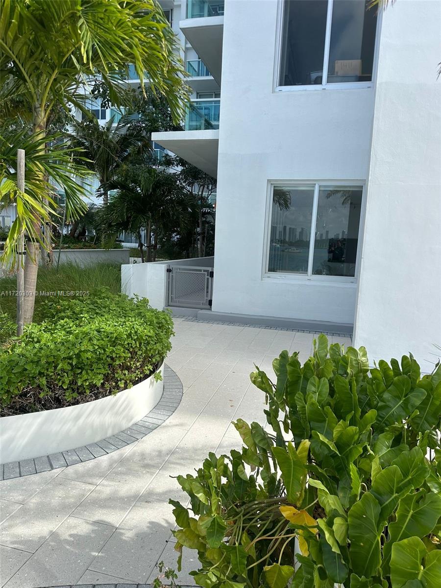 MIRADOR 1000 CONDO - Residential