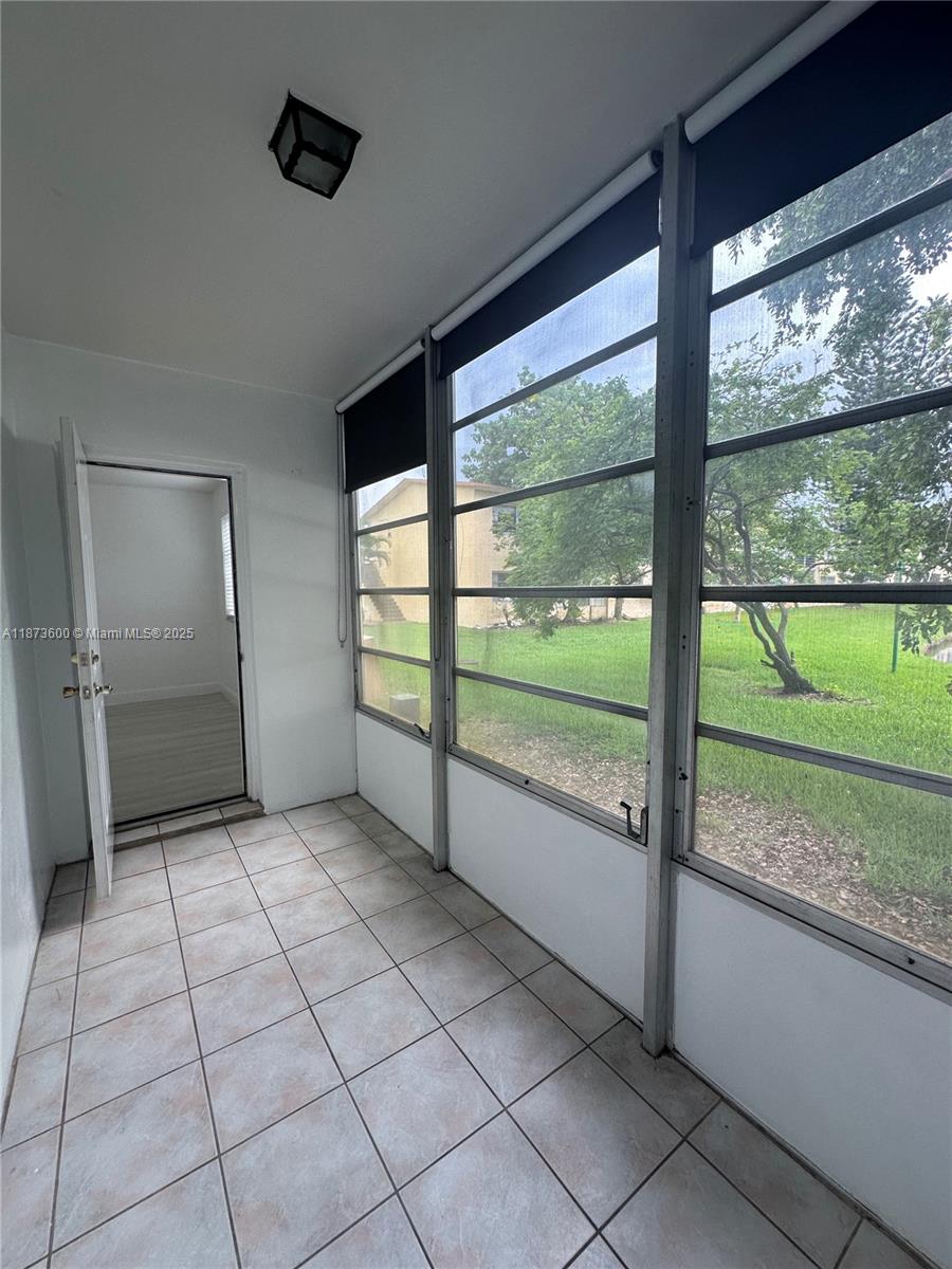 BISC LAKE GARDENS CONDO N - Residential Lease
