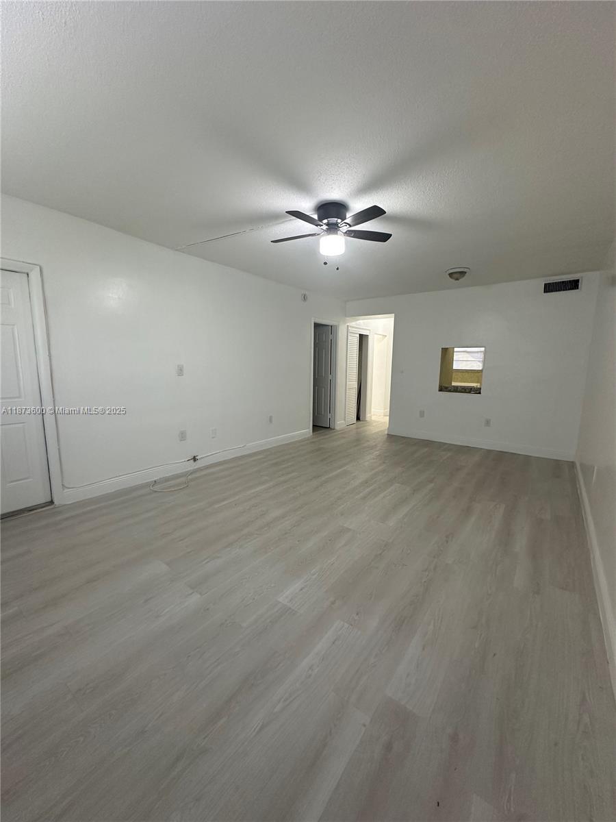 BISC LAKE GARDENS CONDO N - Residential Lease