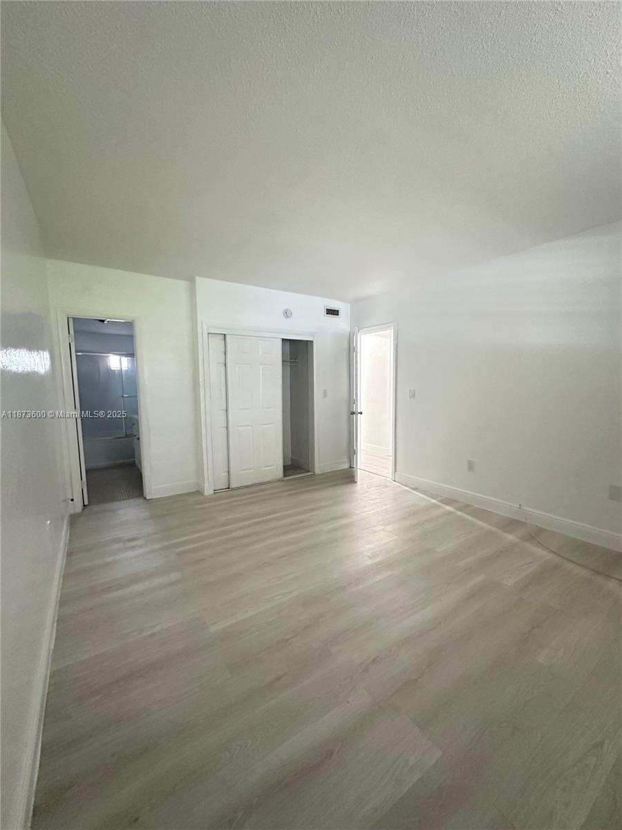 BISC LAKE GARDENS CONDO N - Residential Lease
