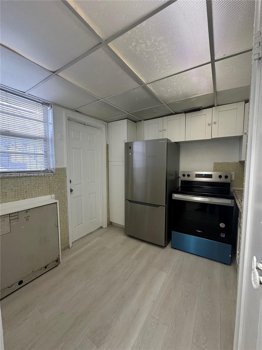 BISC LAKE GARDENS CONDO N - Residential Lease