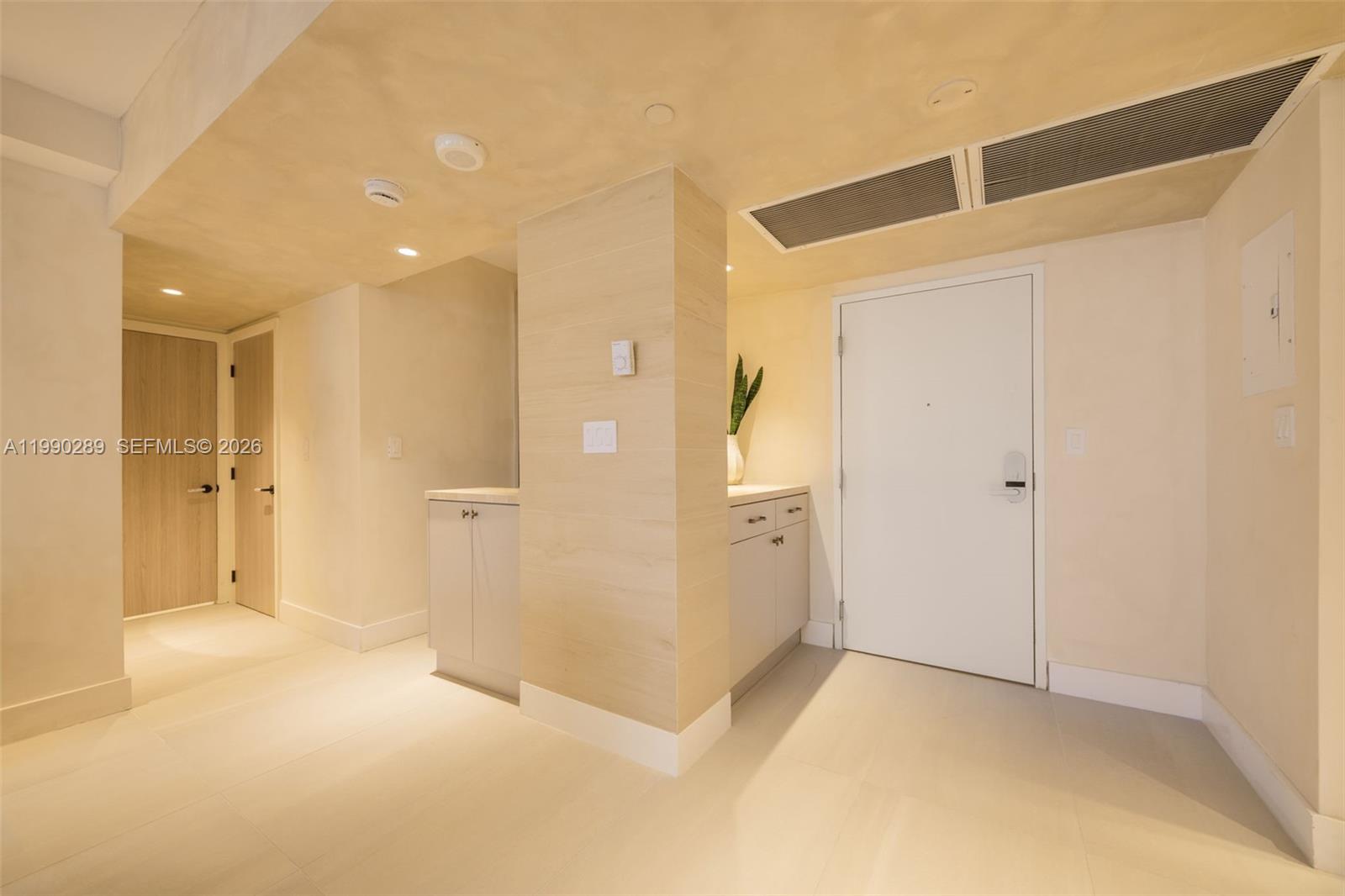 RONEY PALACE CONDO - Residential