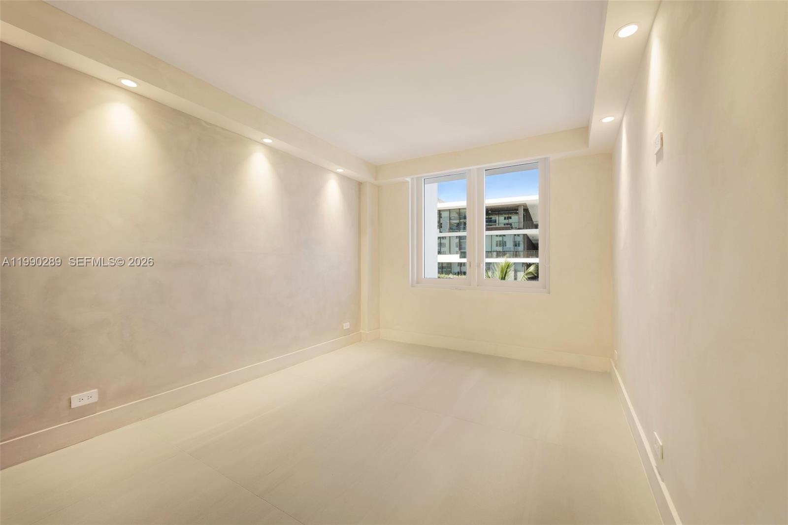RONEY PALACE CONDO - Residential