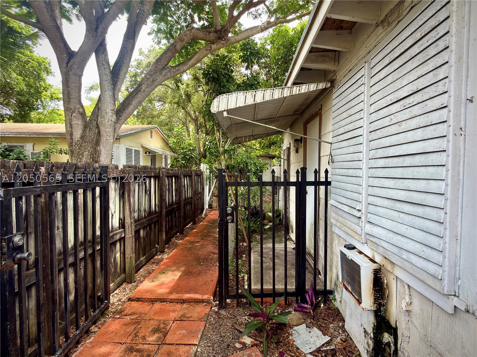 ARCH CREEK PINES - Residential Income