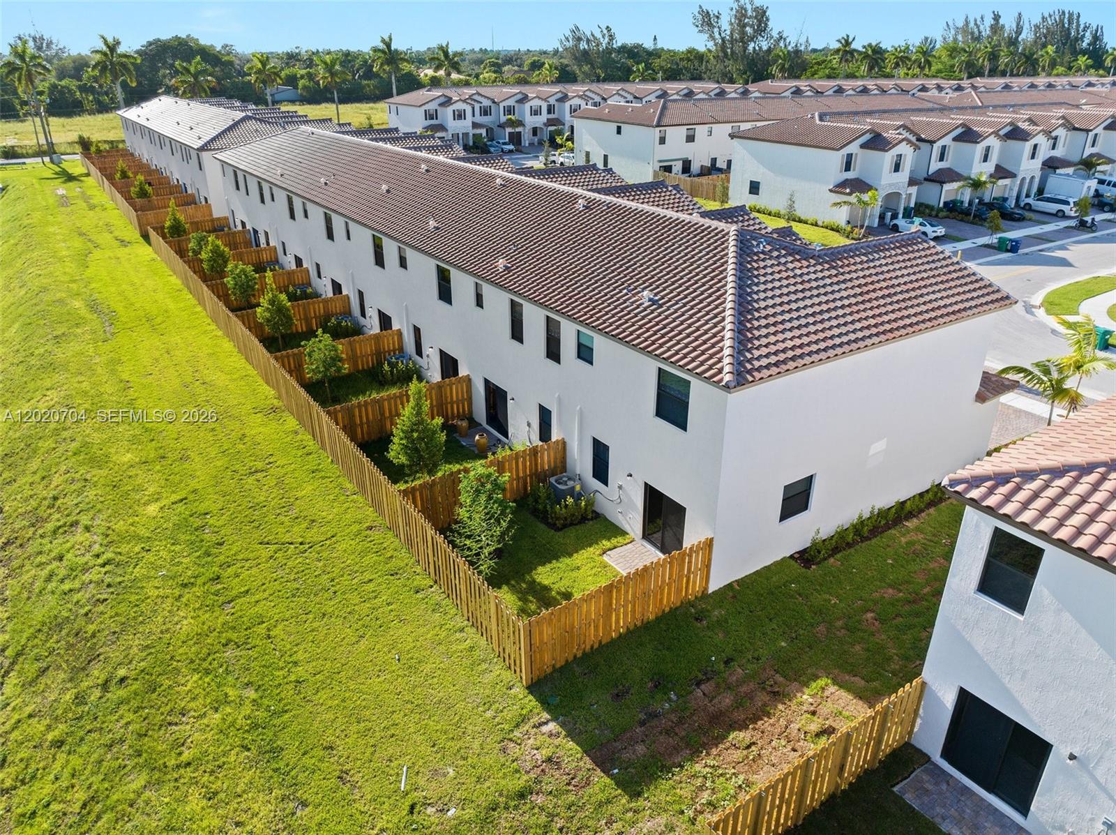 SILVER PALM RESIDENTIAL H - Residential