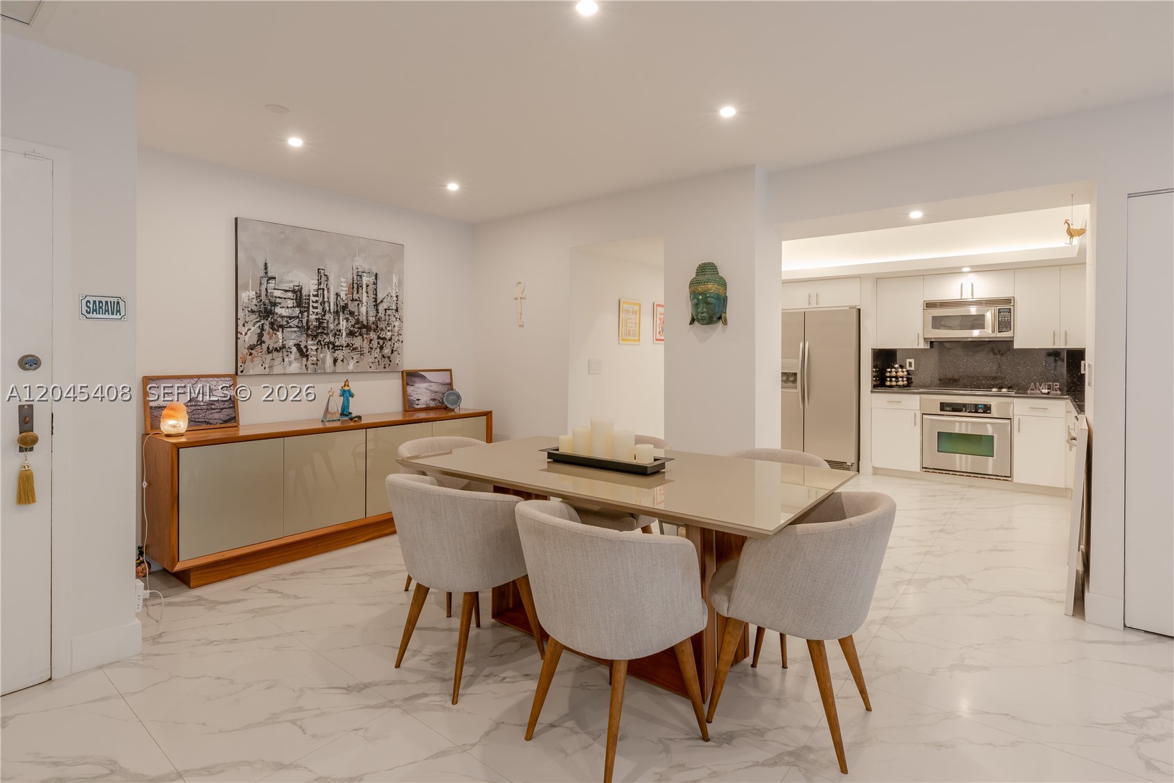 THE EMERALDBAY @ KEY COLO - Residential