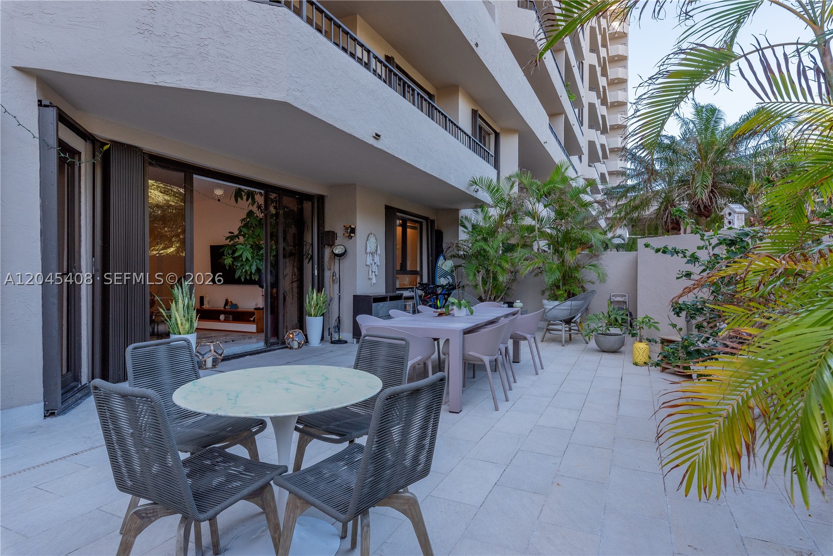 THE EMERALDBAY @ KEY COLO - Residential