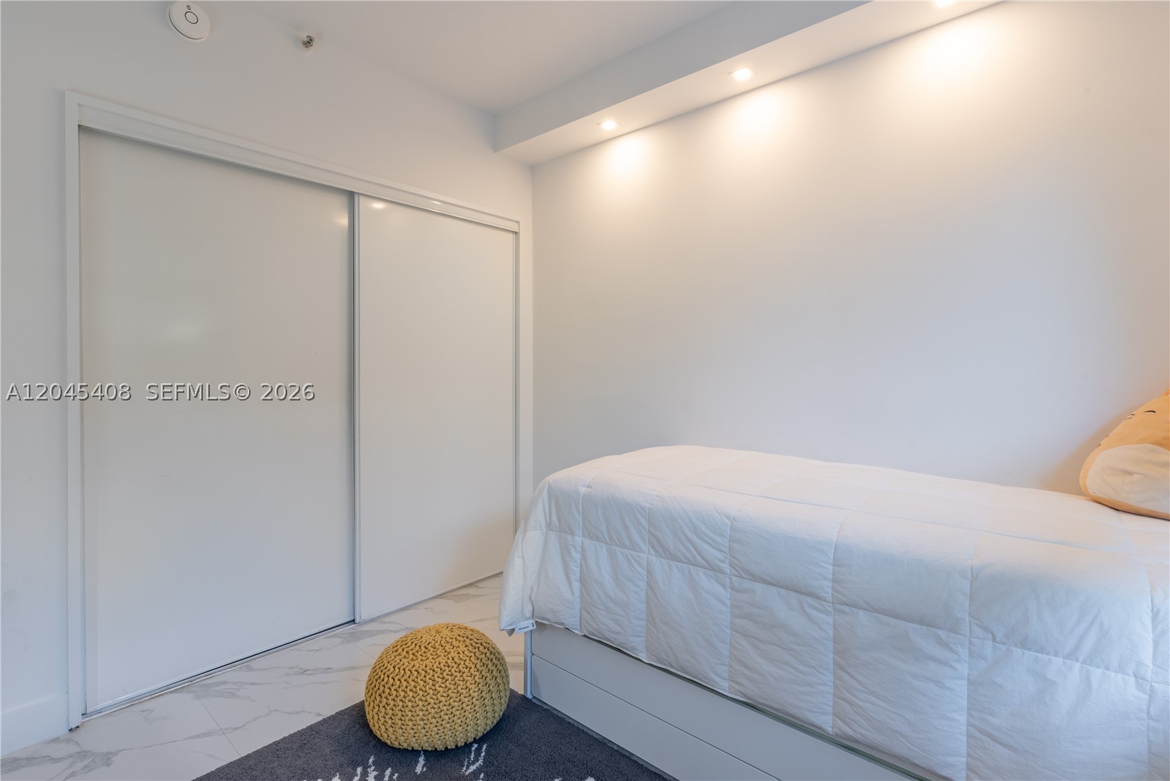 THE EMERALDBAY @ KEY COLO - Residential