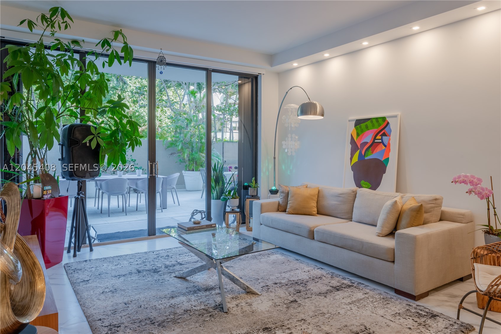 THE EMERALDBAY @ KEY COLO - Residential