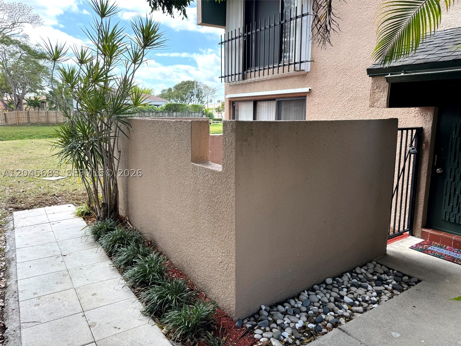 PINEBROOKE CONDO J - Residential Lease