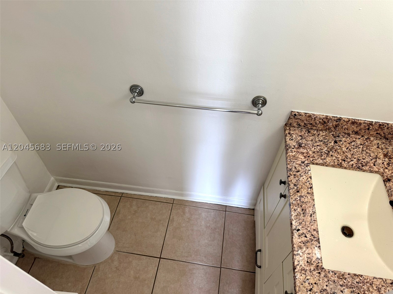 PINEBROOKE CONDO J - Residential Lease