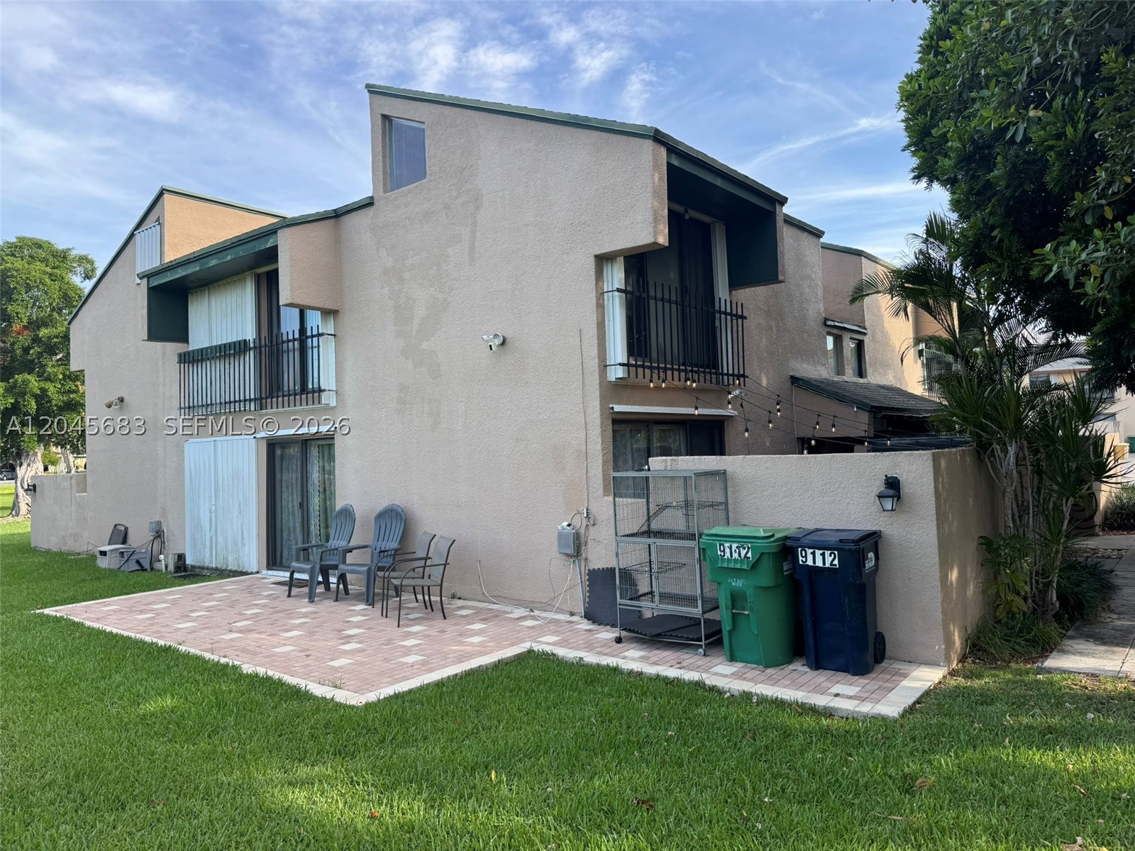 PINEBROOKE CONDO J - Residential Lease