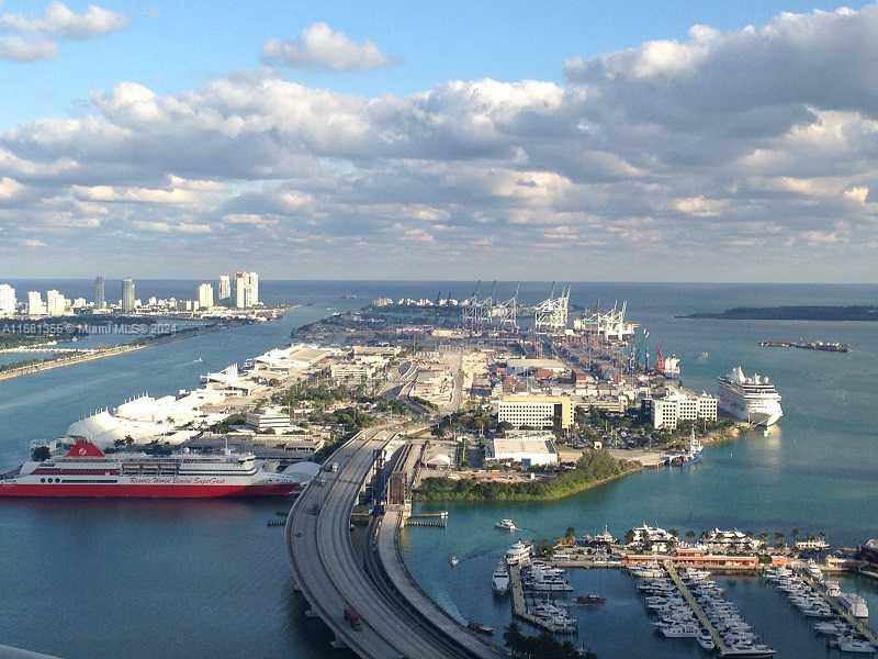 MARINABLUE CONDO - Residential Lease