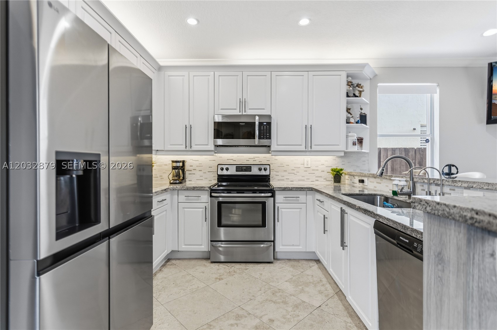 CRESTVIEW LAKES - Residential
