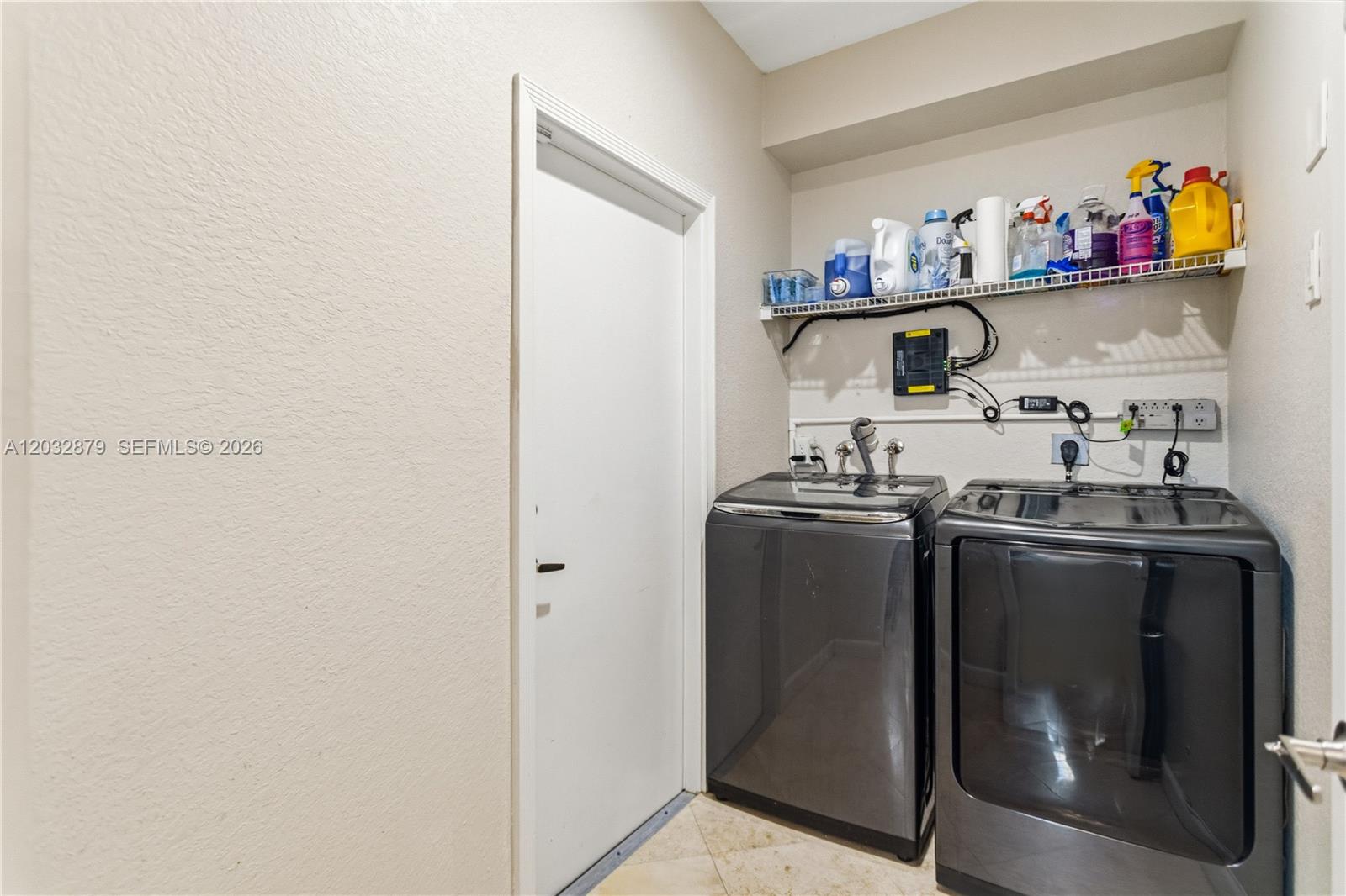 CRESTVIEW LAKES - Residential