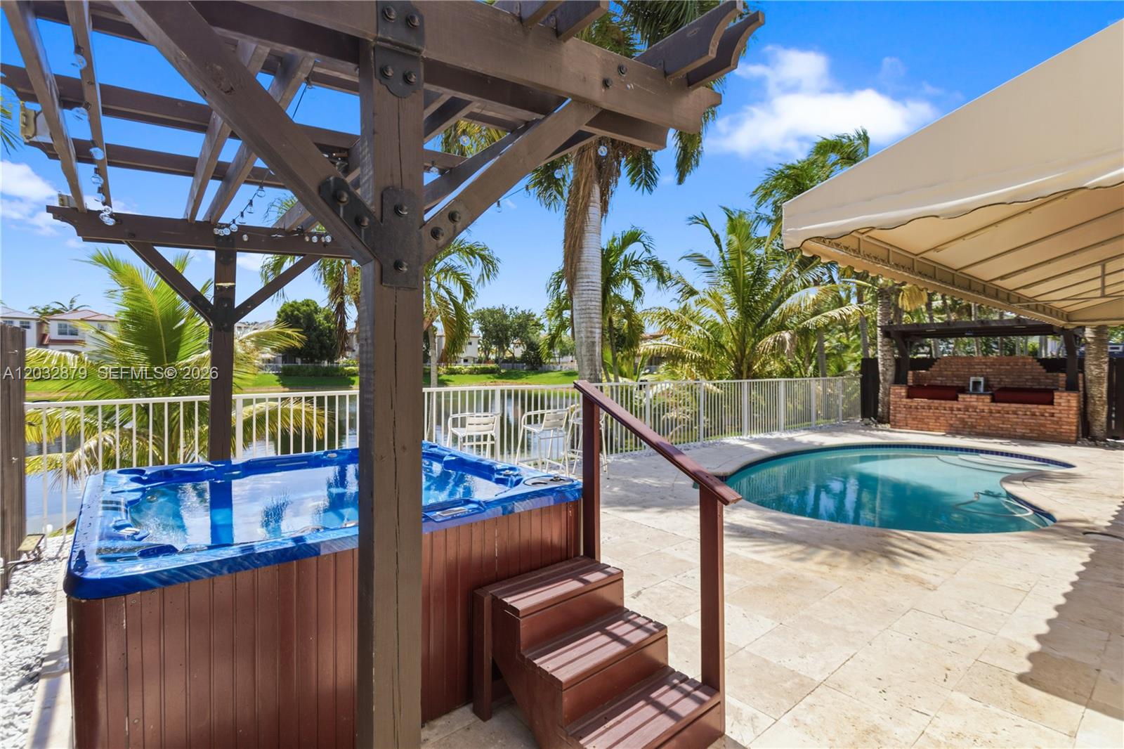 CRESTVIEW LAKES - Residential