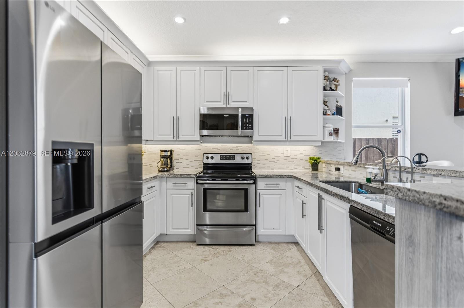 CRESTVIEW LAKES - Residential